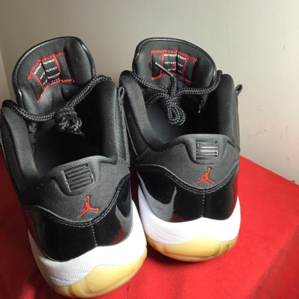 🔥Air Jordan 11 Retro Low 72-10 , size 10.5, black/gym, Red white sail, see pics - Picture 4 of 10